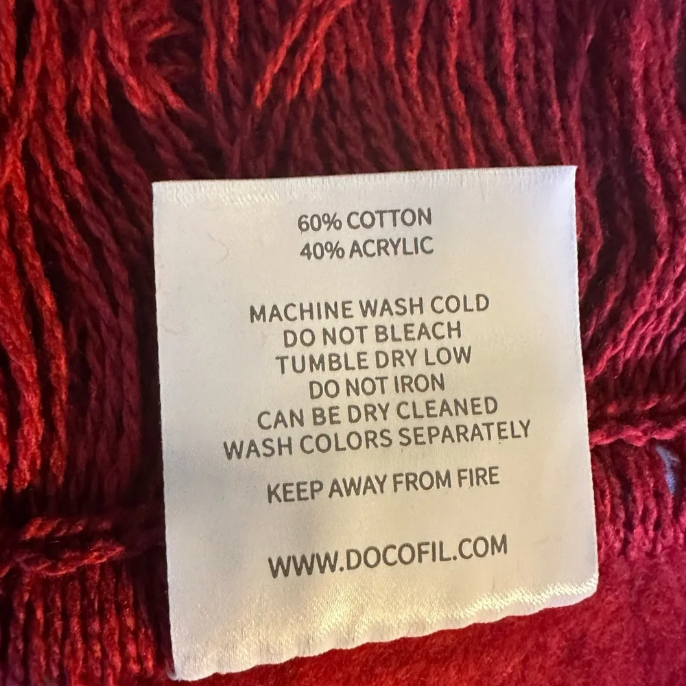 🎁Docofil White Throw Blanket - Red & White Check
